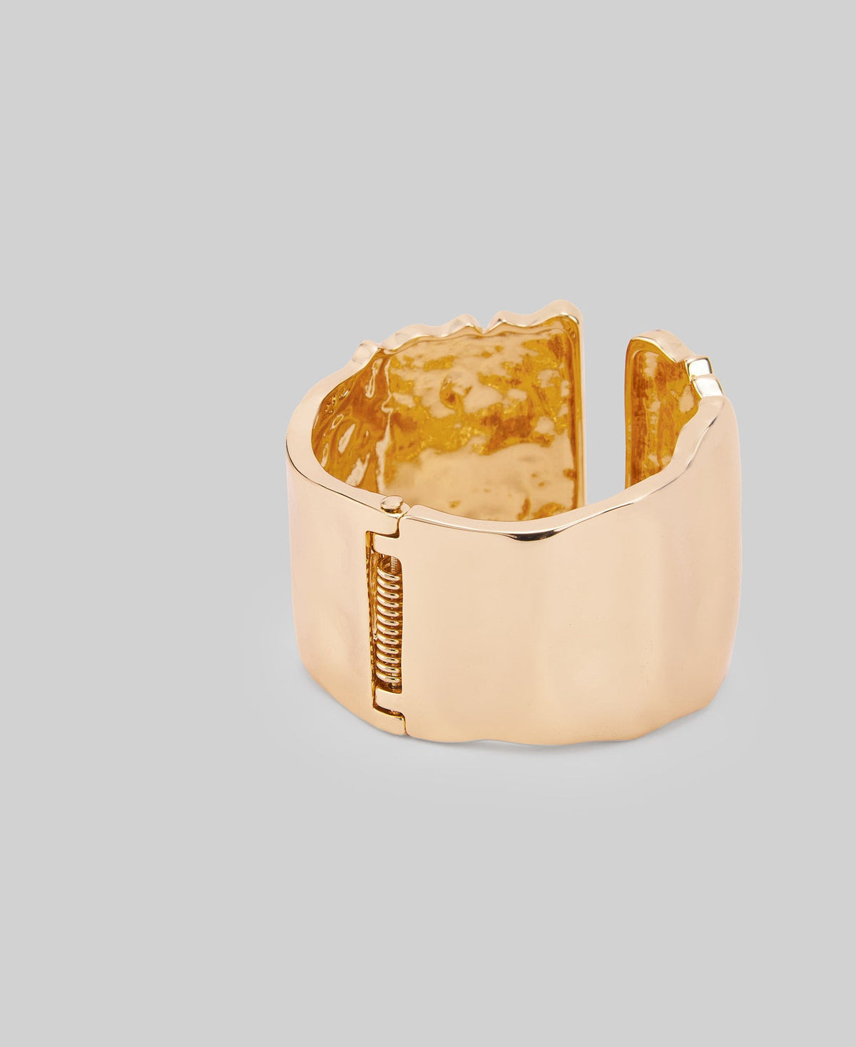 Wide rigid bracelet woman in gold