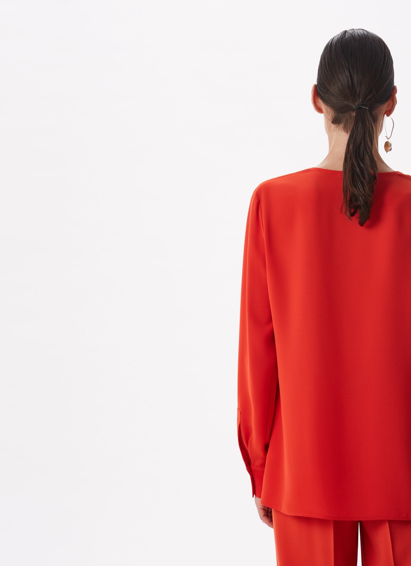 Red Round Collar Blouse With Buttoned Cuffs