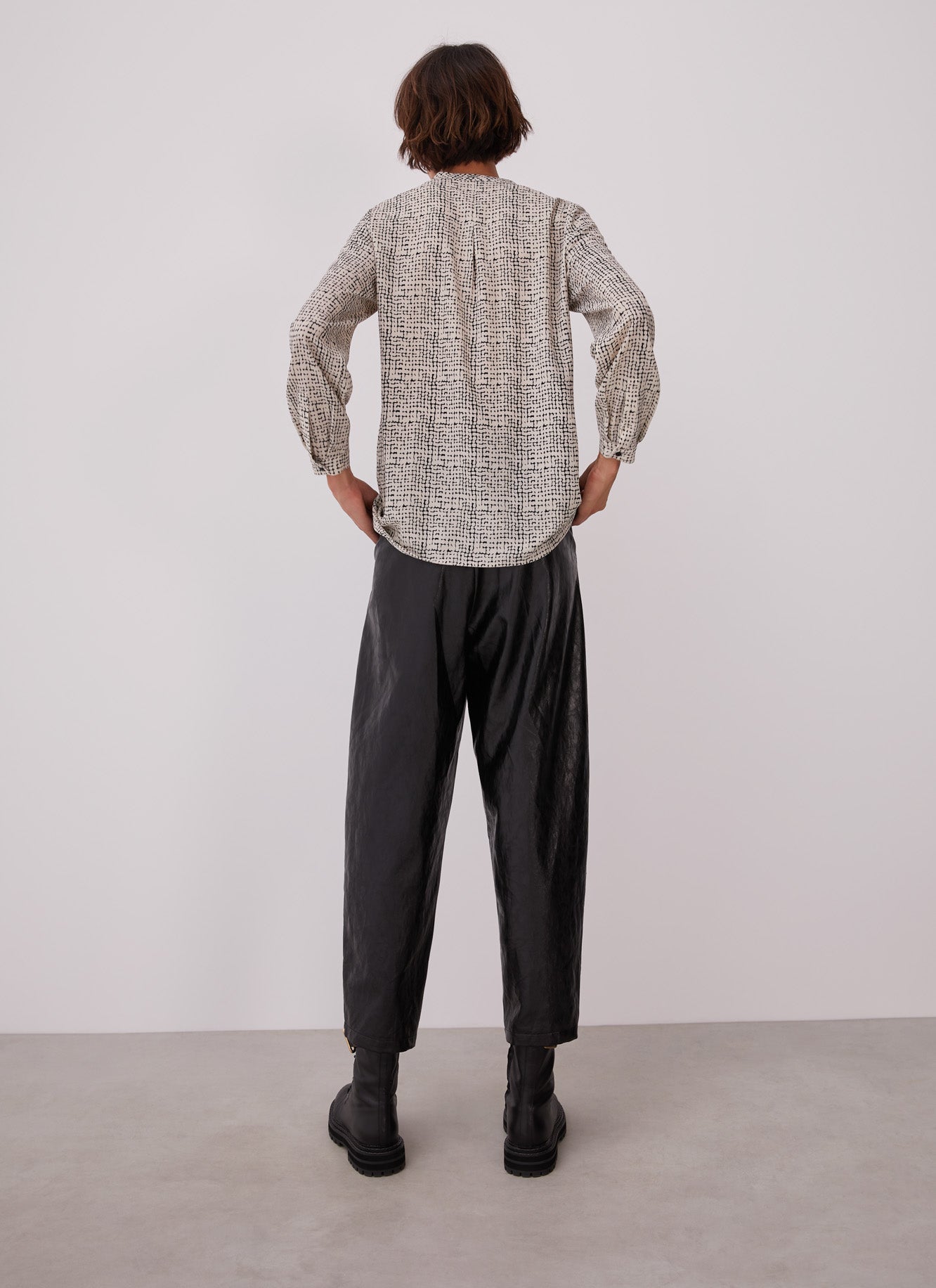 White And Black Printed Shirt With Crew Collar
