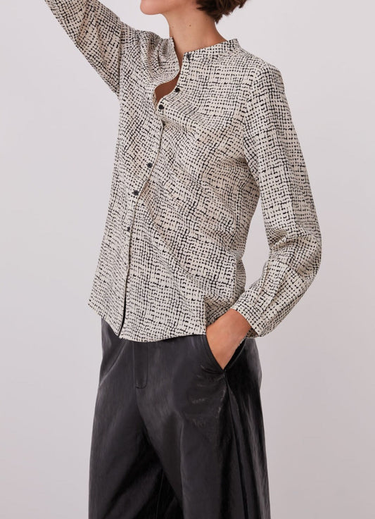 White And Black Printed Shirt With Crew Collar
