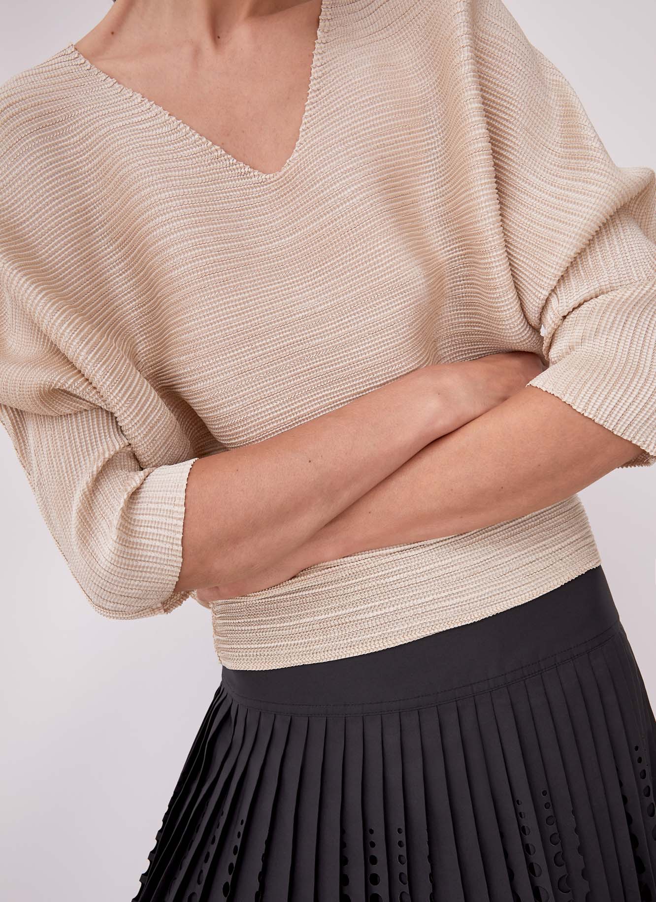 Grey Crinkle Sweatshirt With V-Neckline