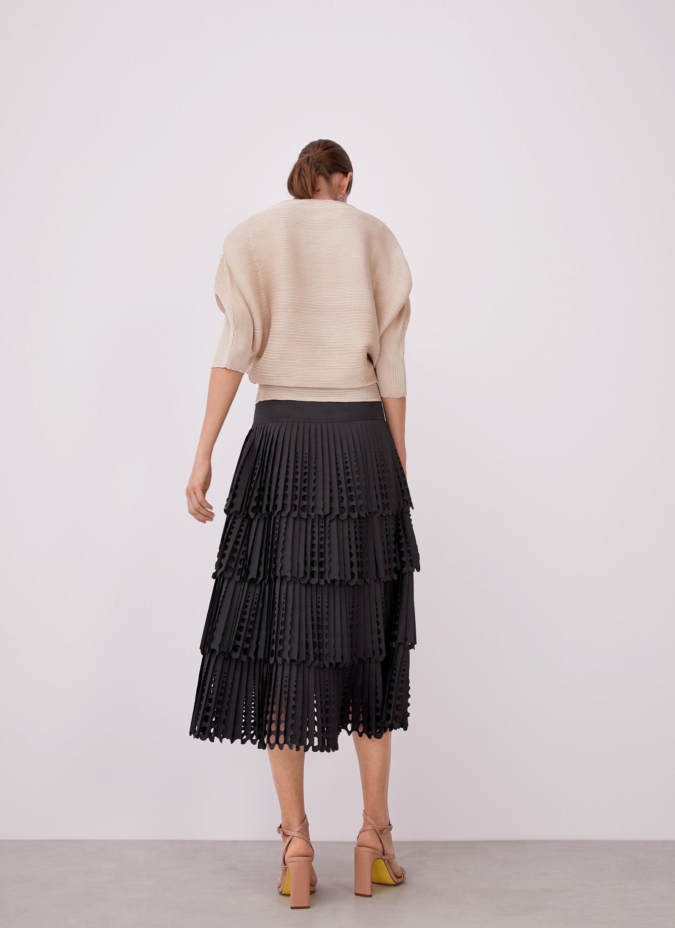 Grey Crinkle Sweatshirt With V-Neckline