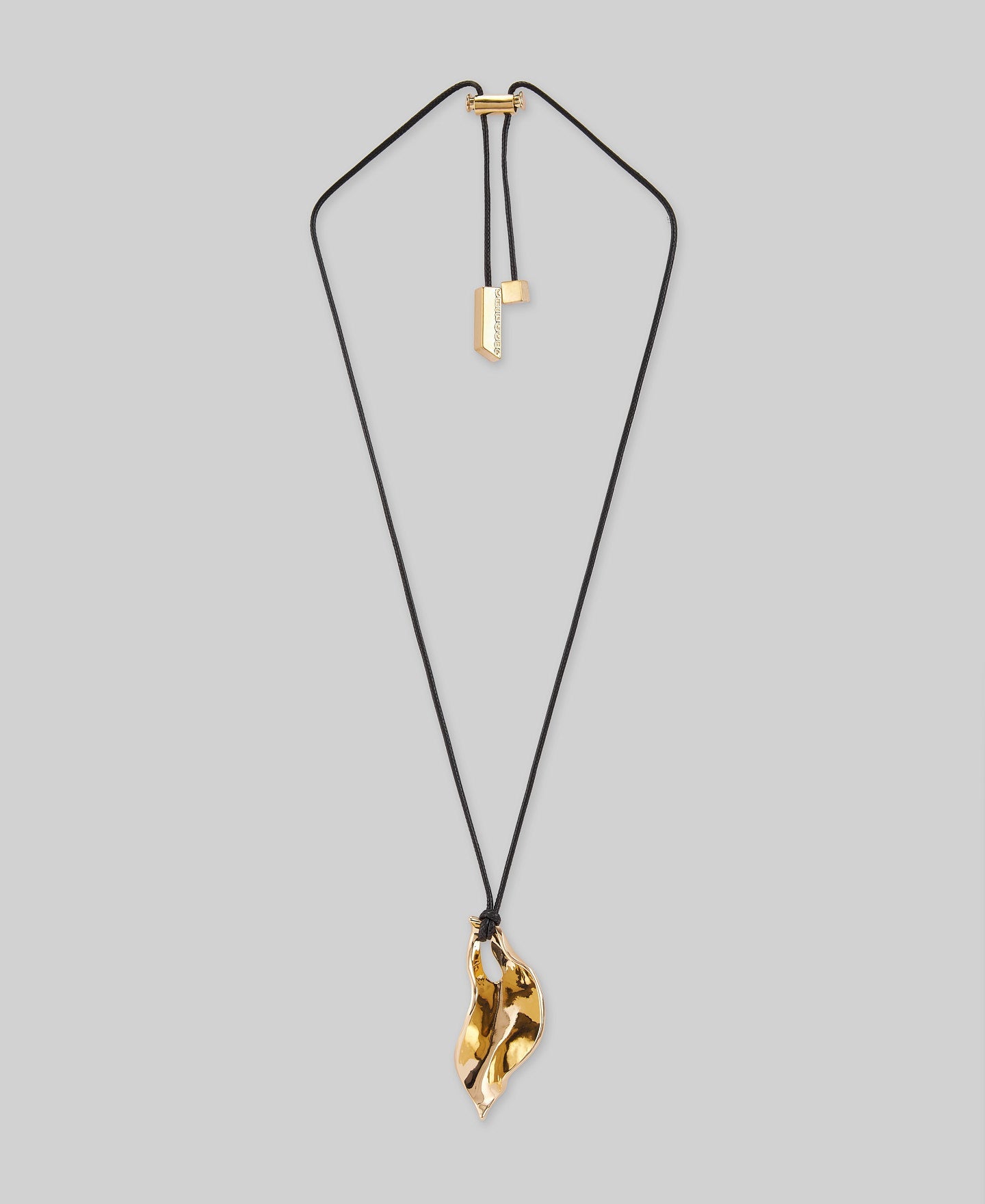 Lacquered metal leaf necklace woman in gold