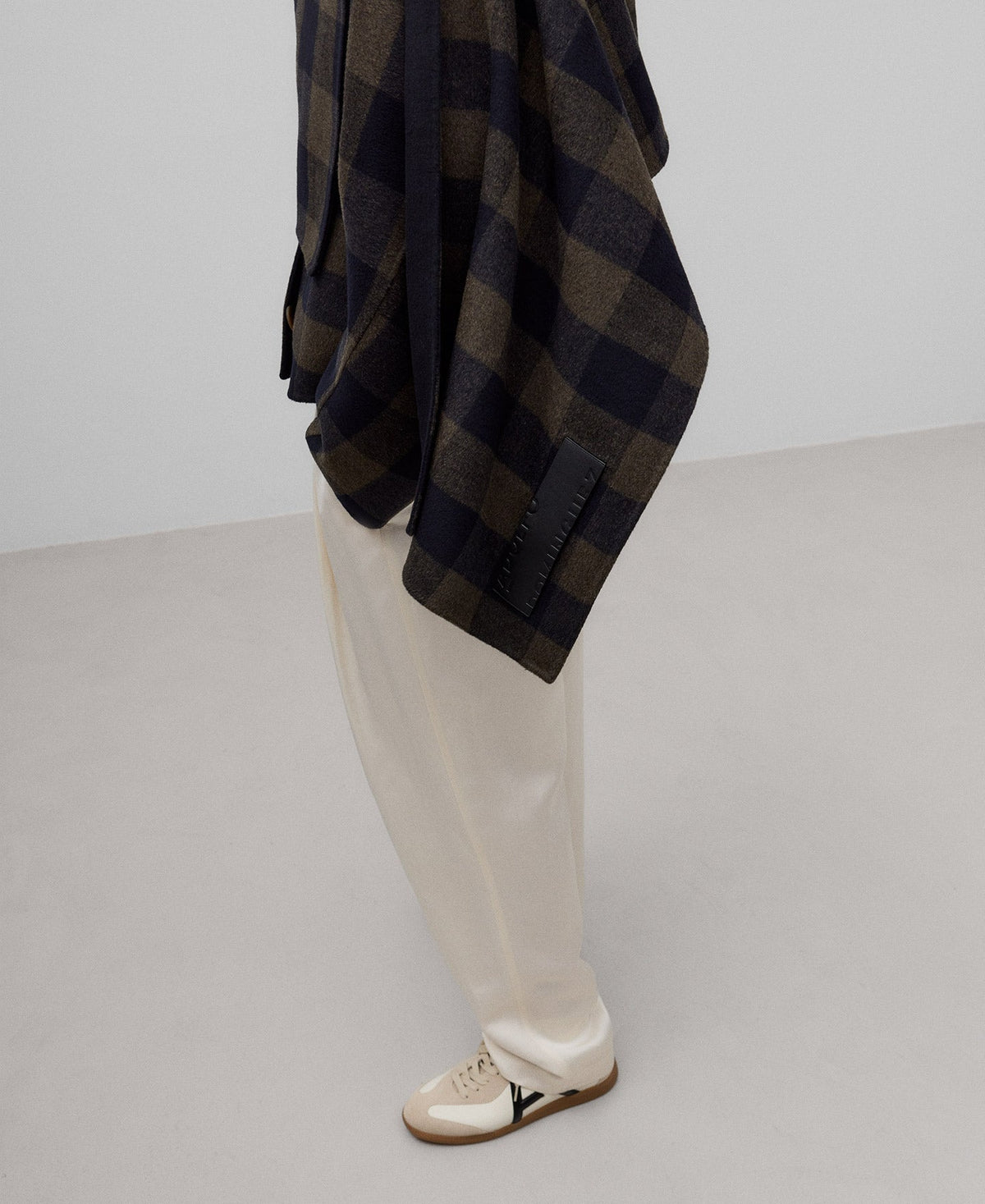 Double-faced checkered jacket woman in brown check