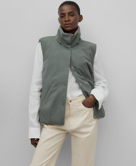 Reversible hooded vest woman in multicolor2