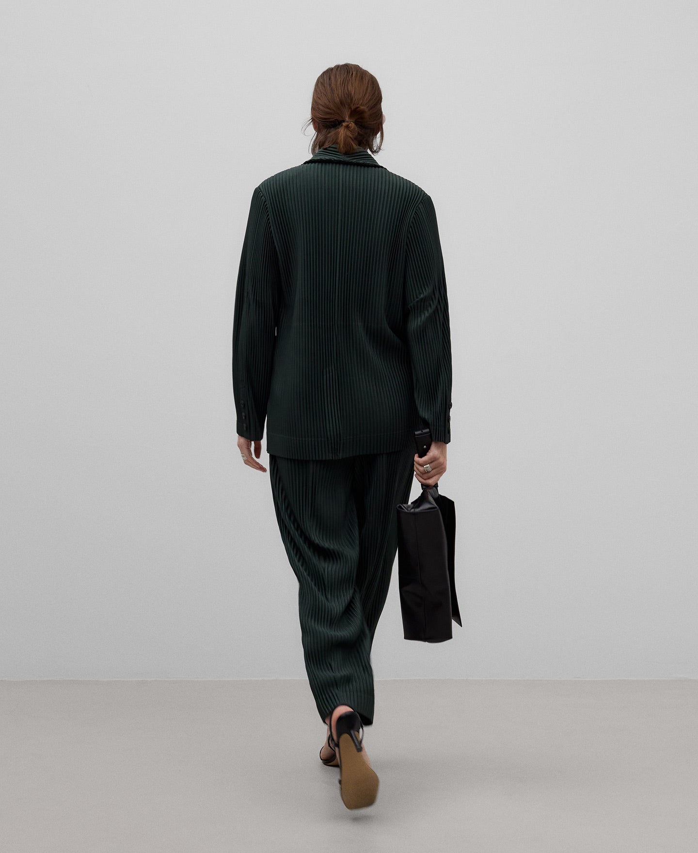 Green bottle crinkle blazer woman in bottle green