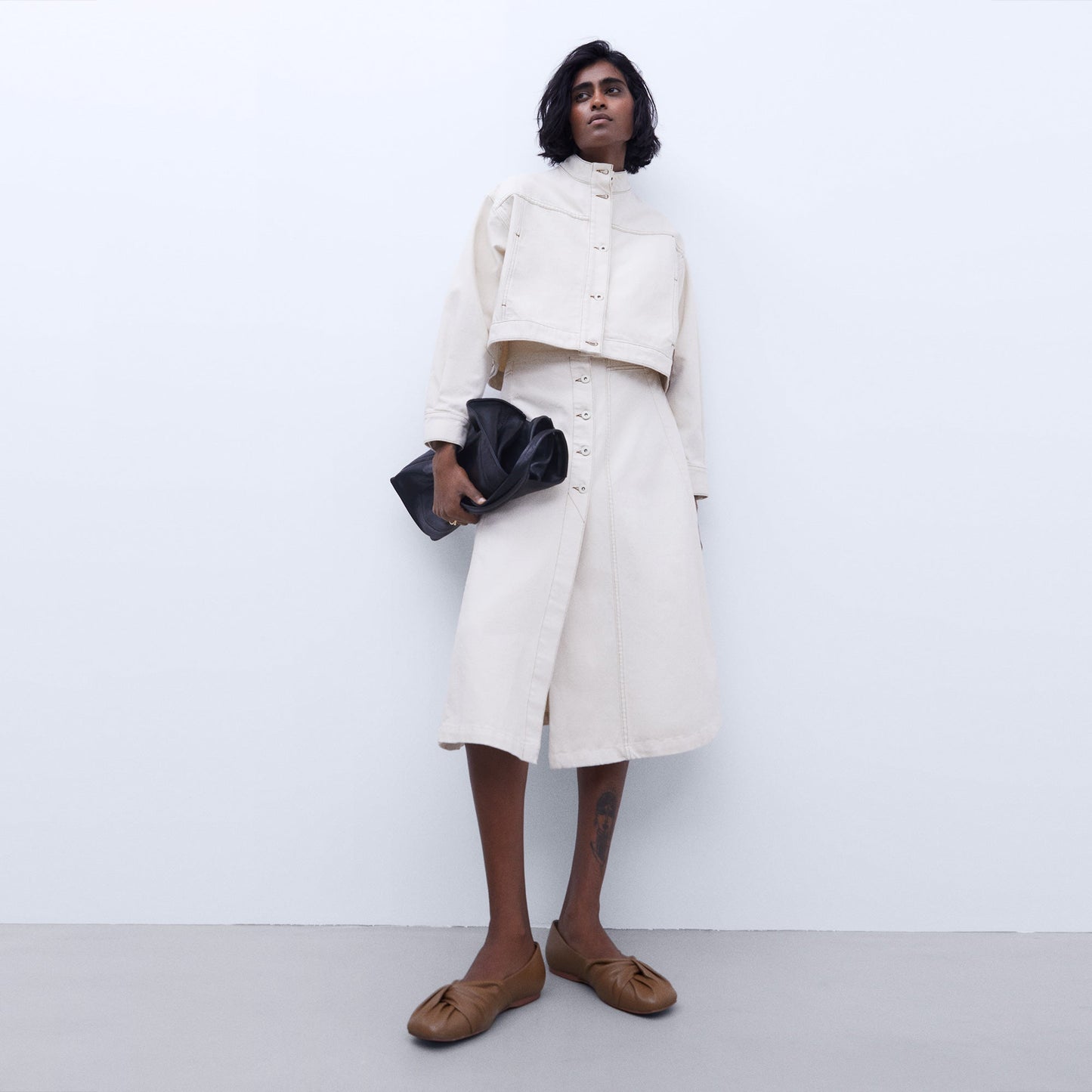 Elegant Ecru Denim Skirt