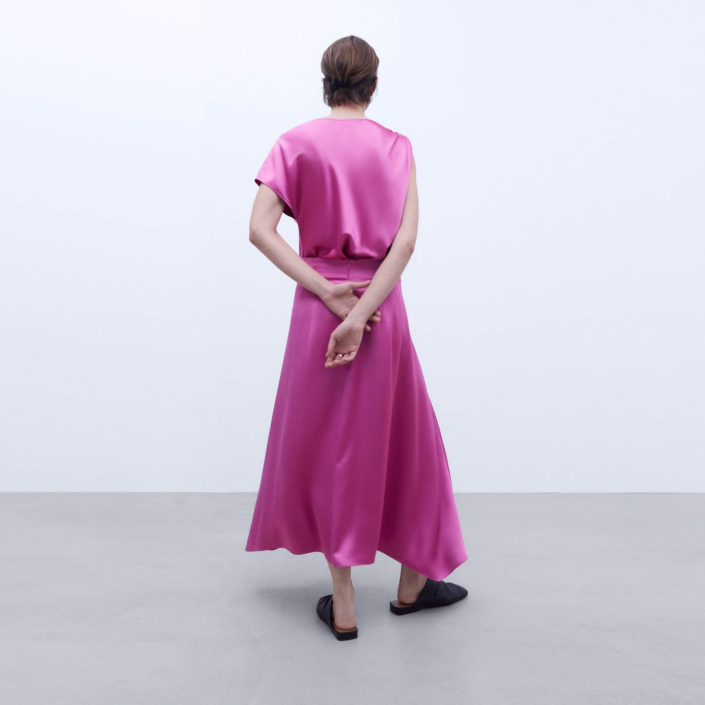 Elegant Pink Godet Midi Skirt