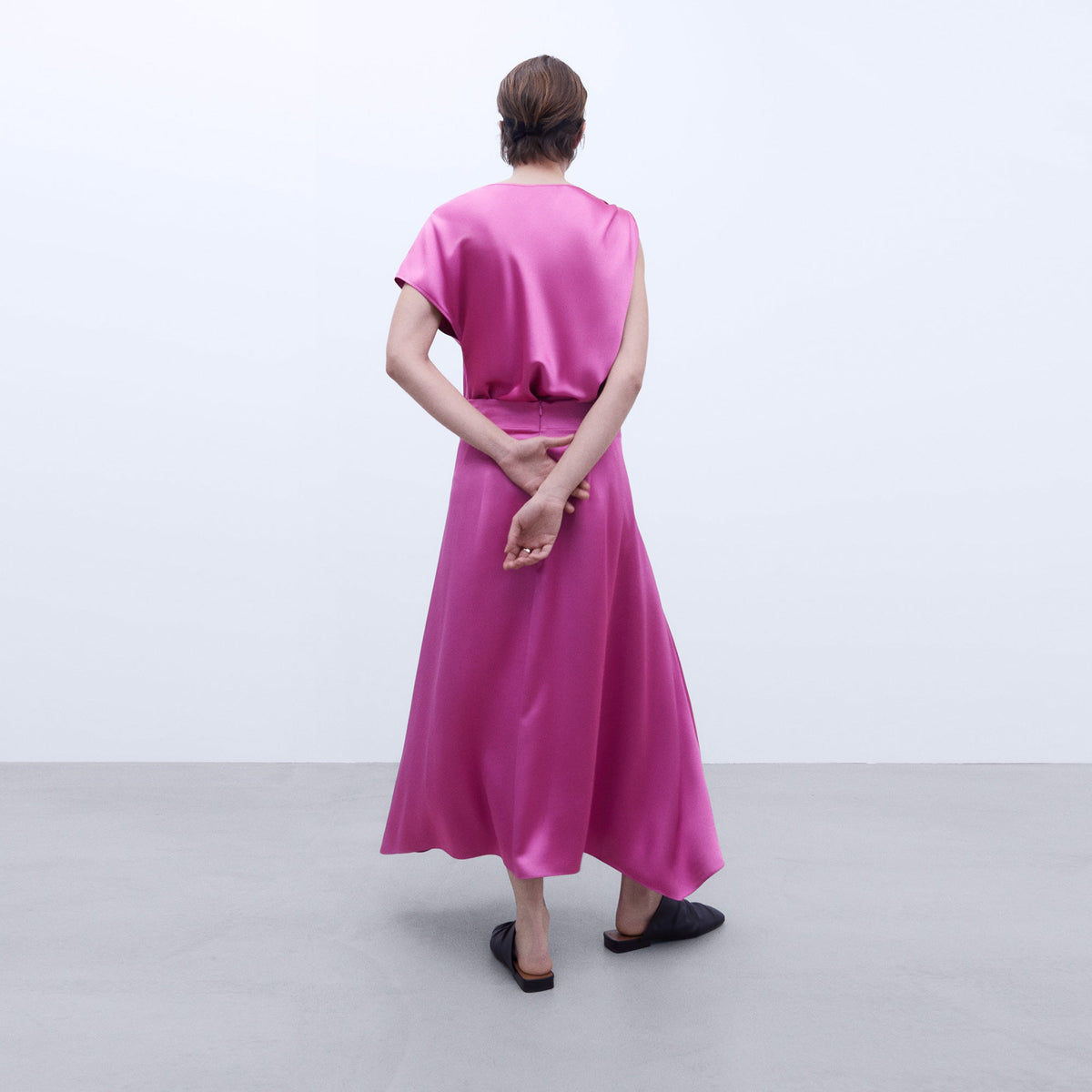 Elegant Pink Godet Midi Skirt