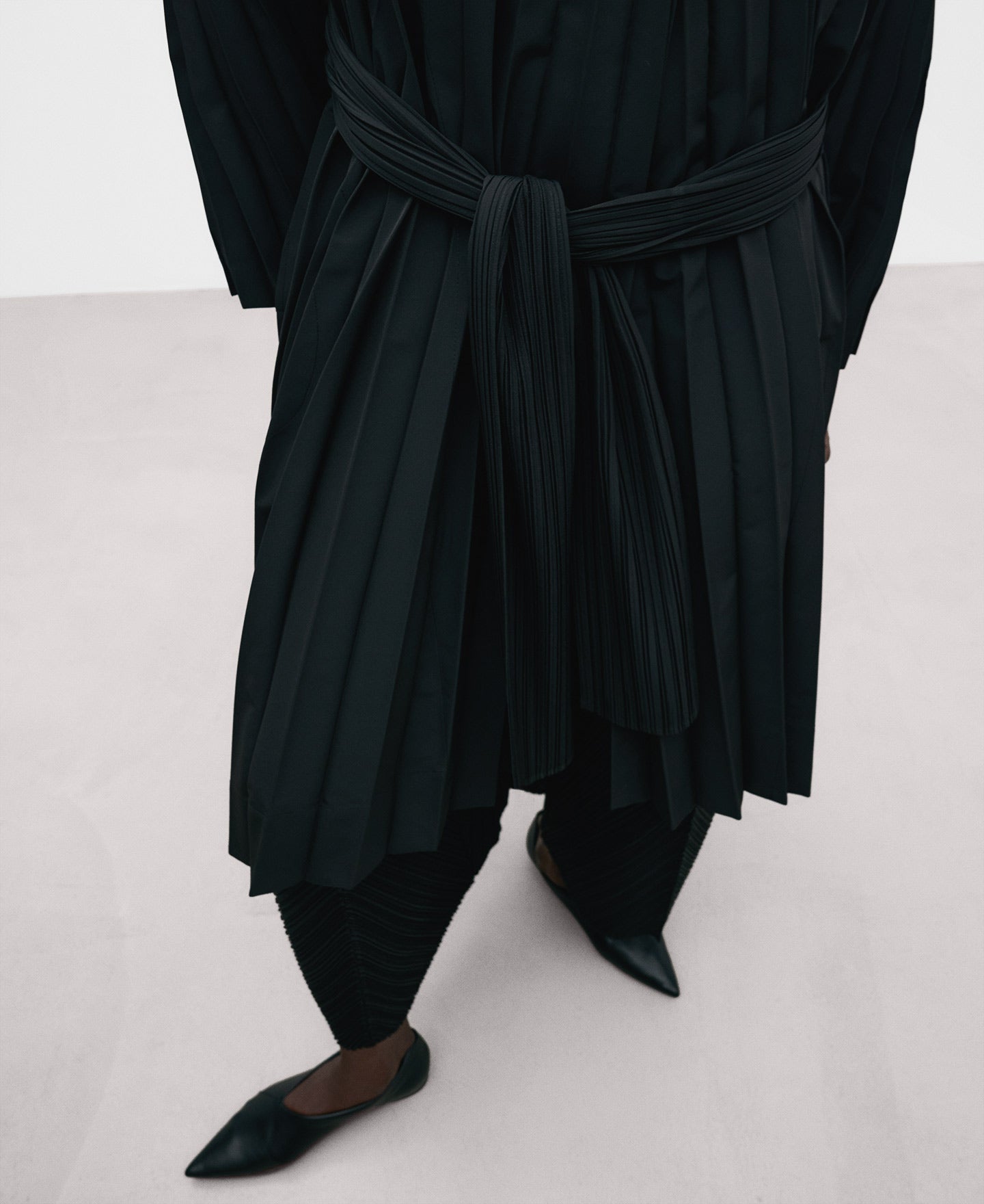 Long Crinkle Trench Coat Woman