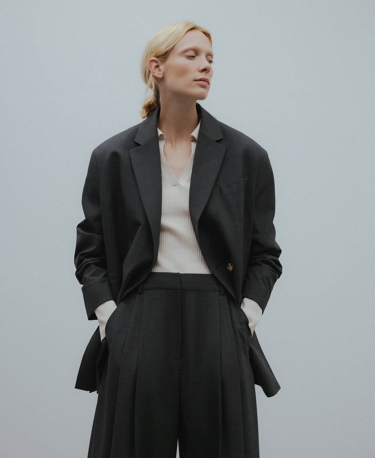Ribbed fitted sweater woman in ecru