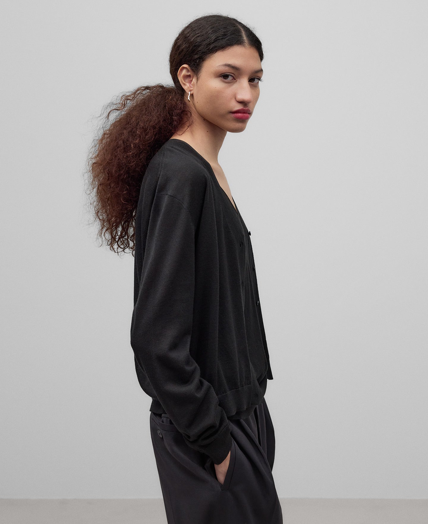 Merino wool silk knitted jacket woman in black