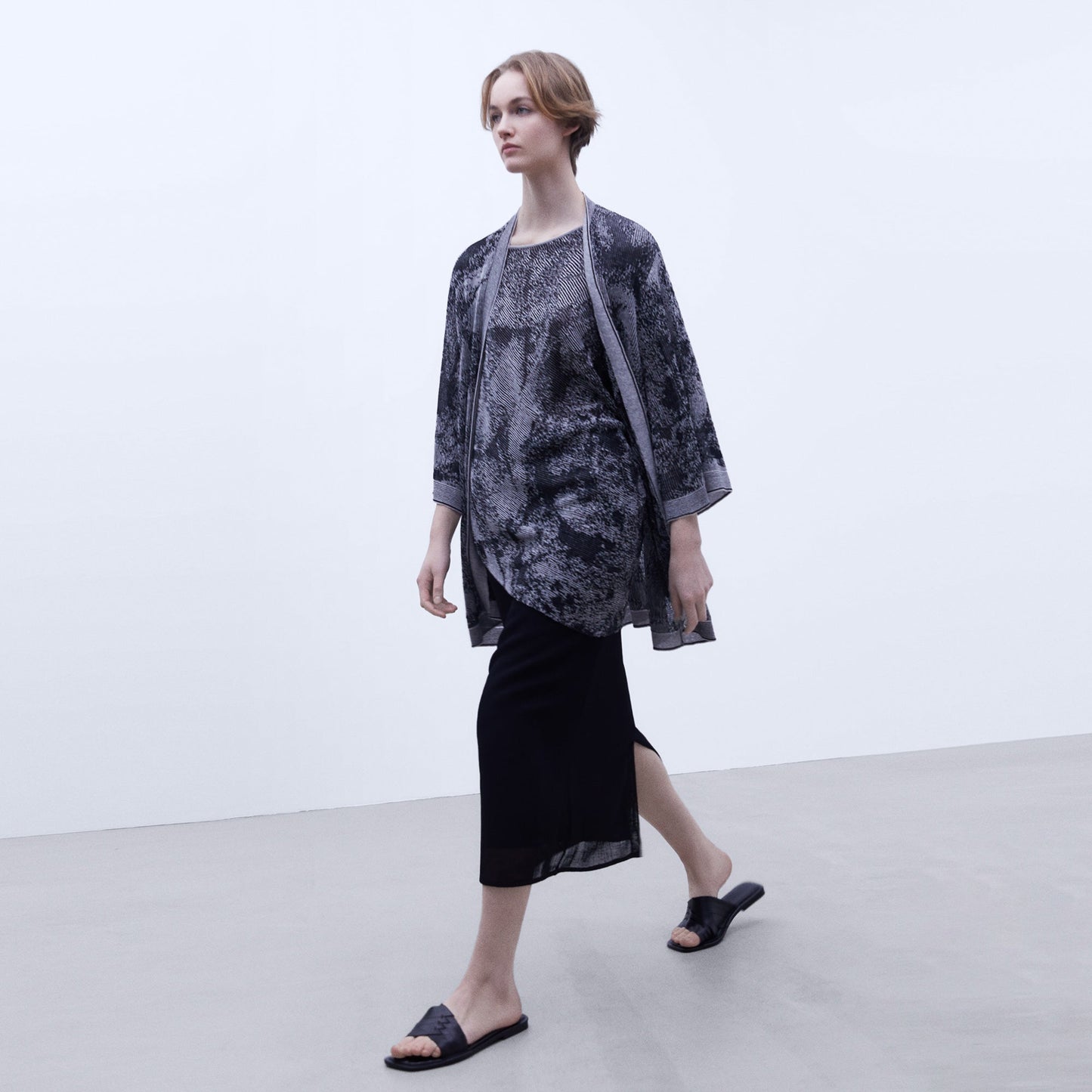 Elegant Cotton & Linen Kimono Jacket