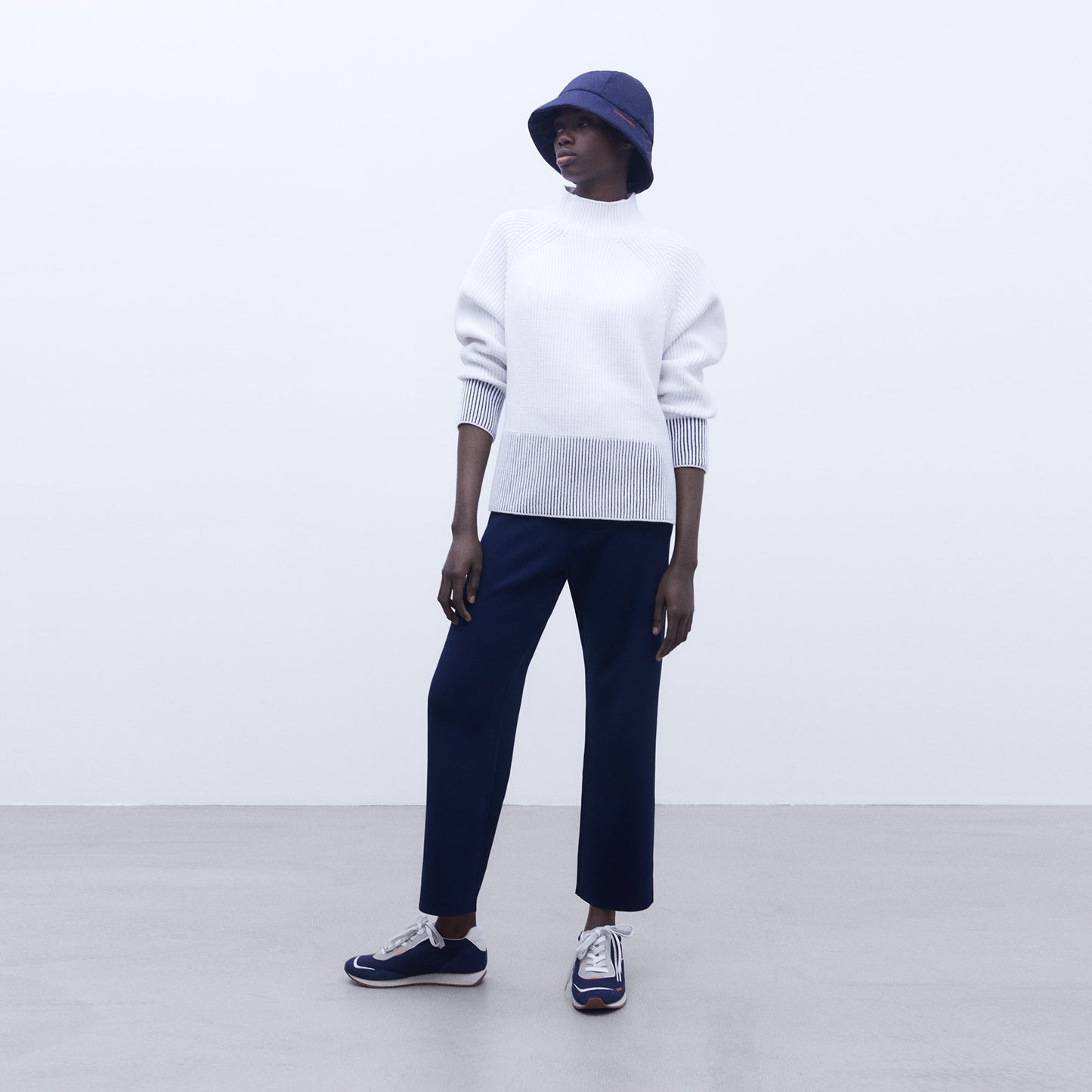 Perkins Collar Sweater - White