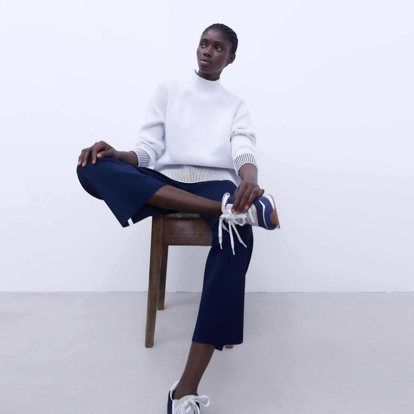 Perkins Collar Sweater - White