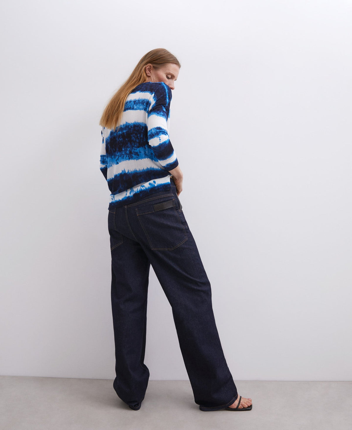 White/Blue Stripe V-Neck Viscose Printed Sweater
