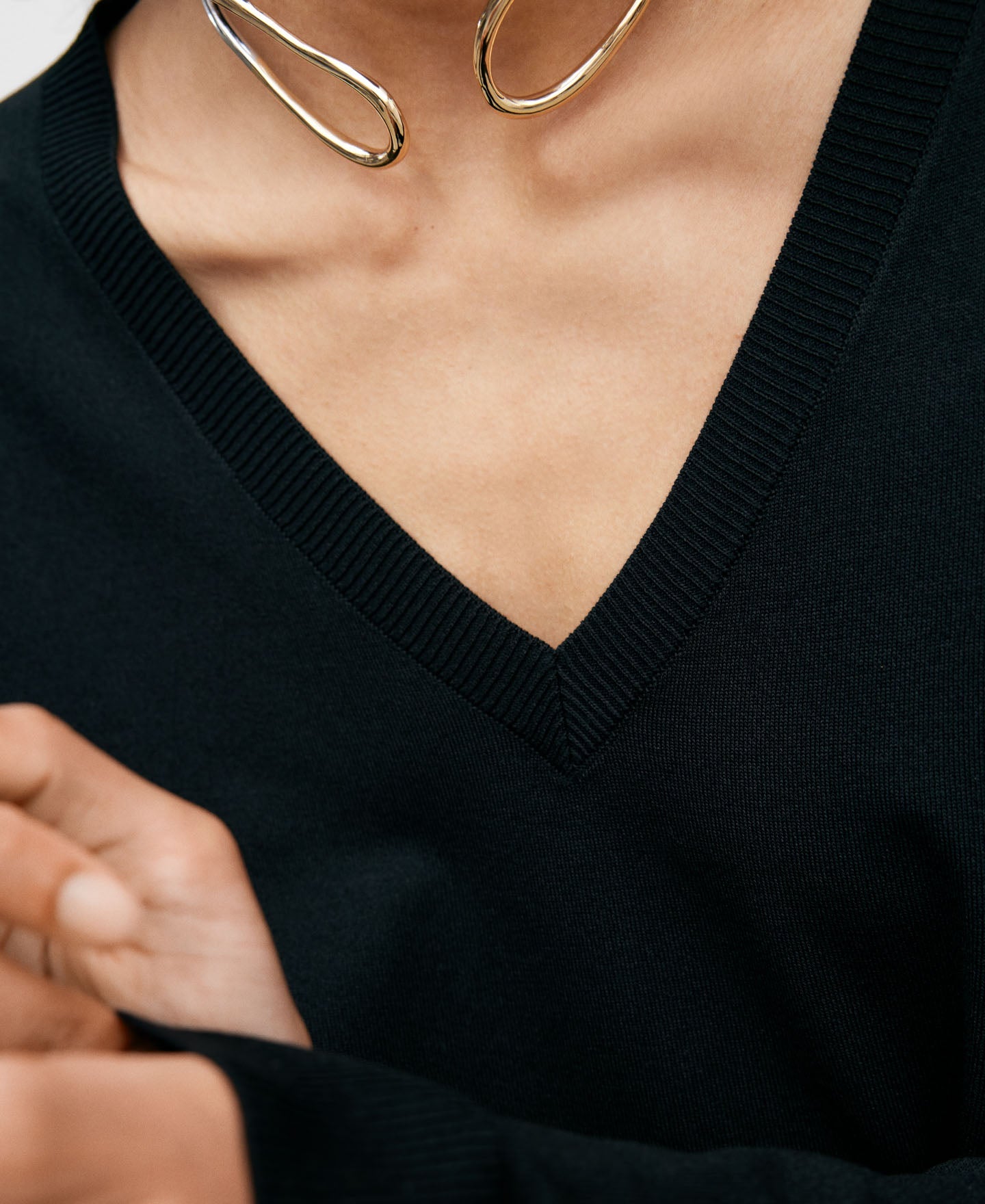 V-Neckline Viscose Sweater Woman