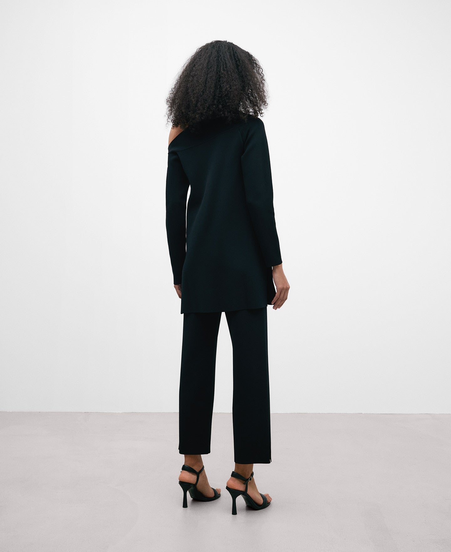 Asymmetric Neckline Long Sweater Woman