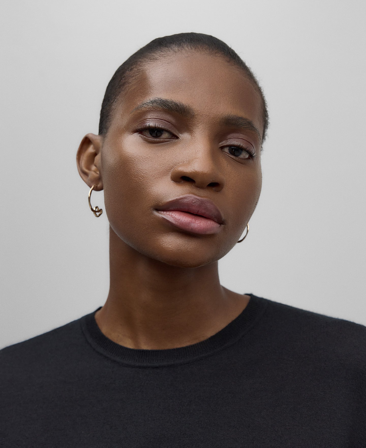 Merino wool short sleeve sweater woman in black