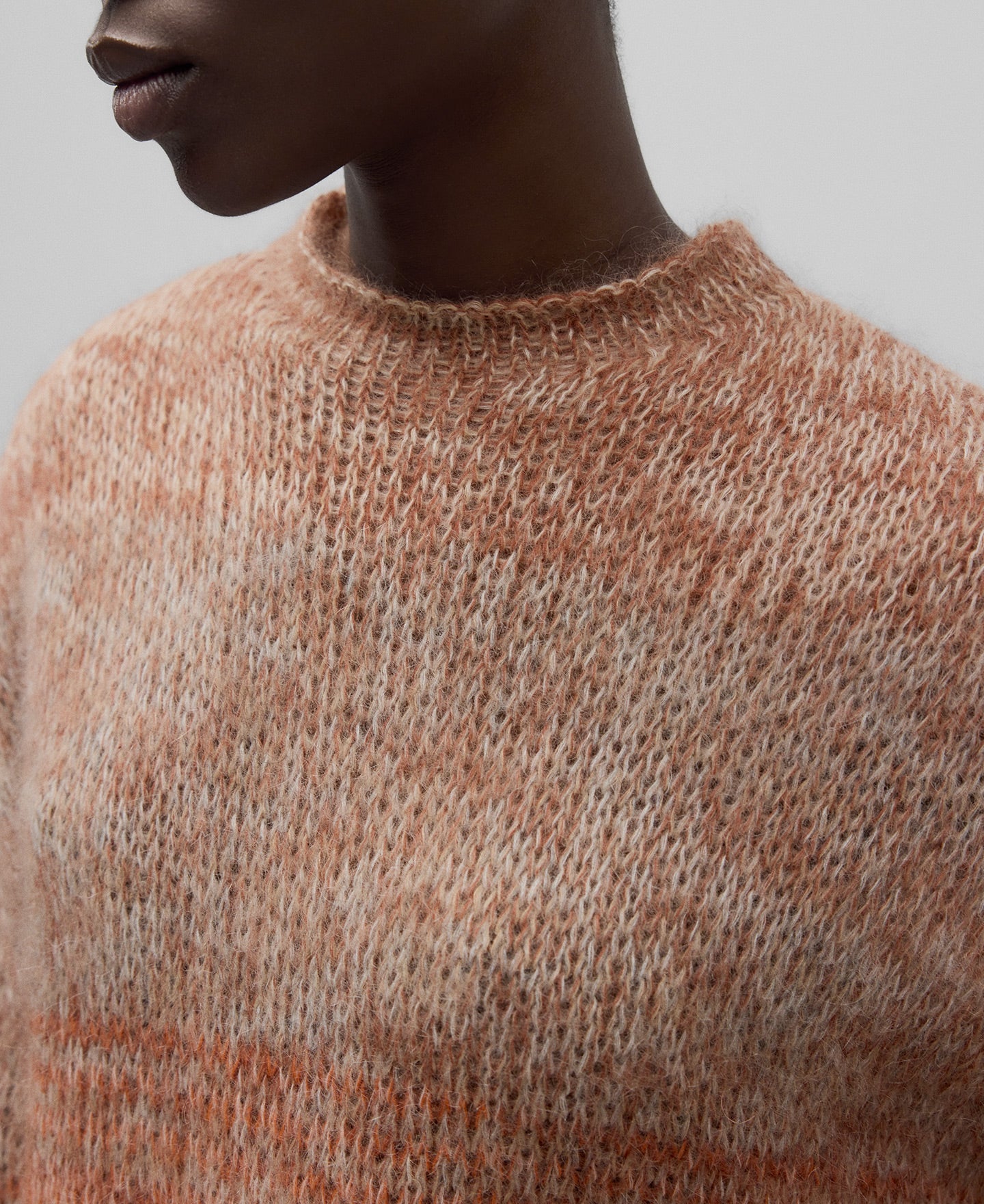 Gradient knit sweater woman in multicolor