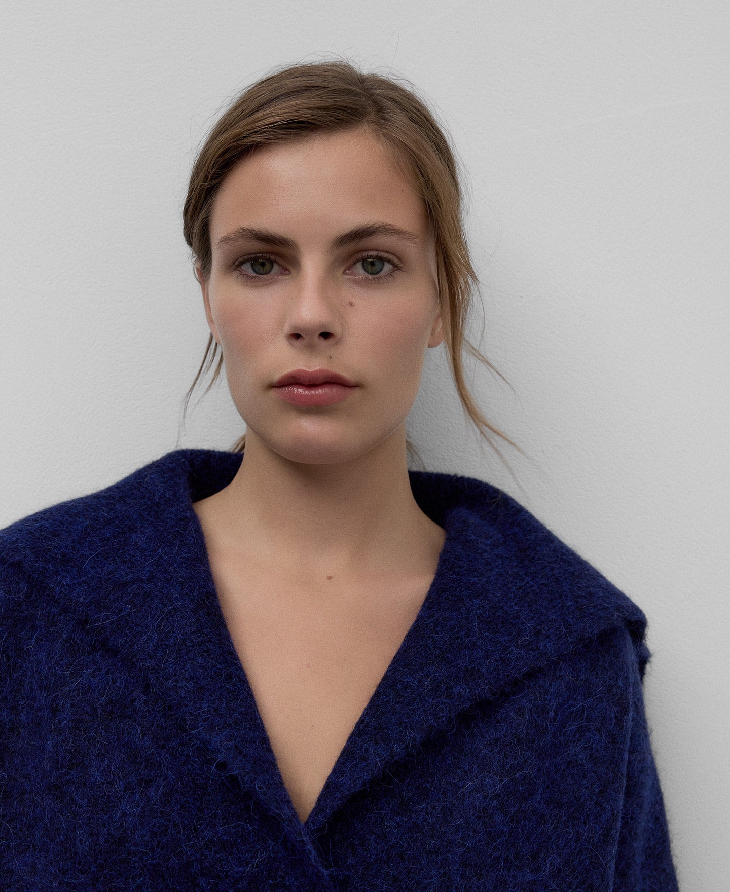 Merino wool perkins neck sweater woman in blue