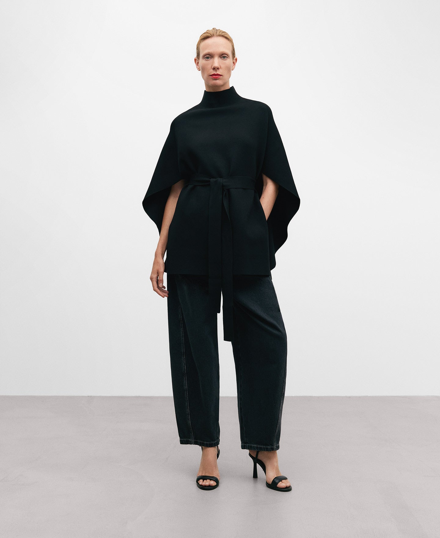 Cerrojillo Knitted Cape For Women