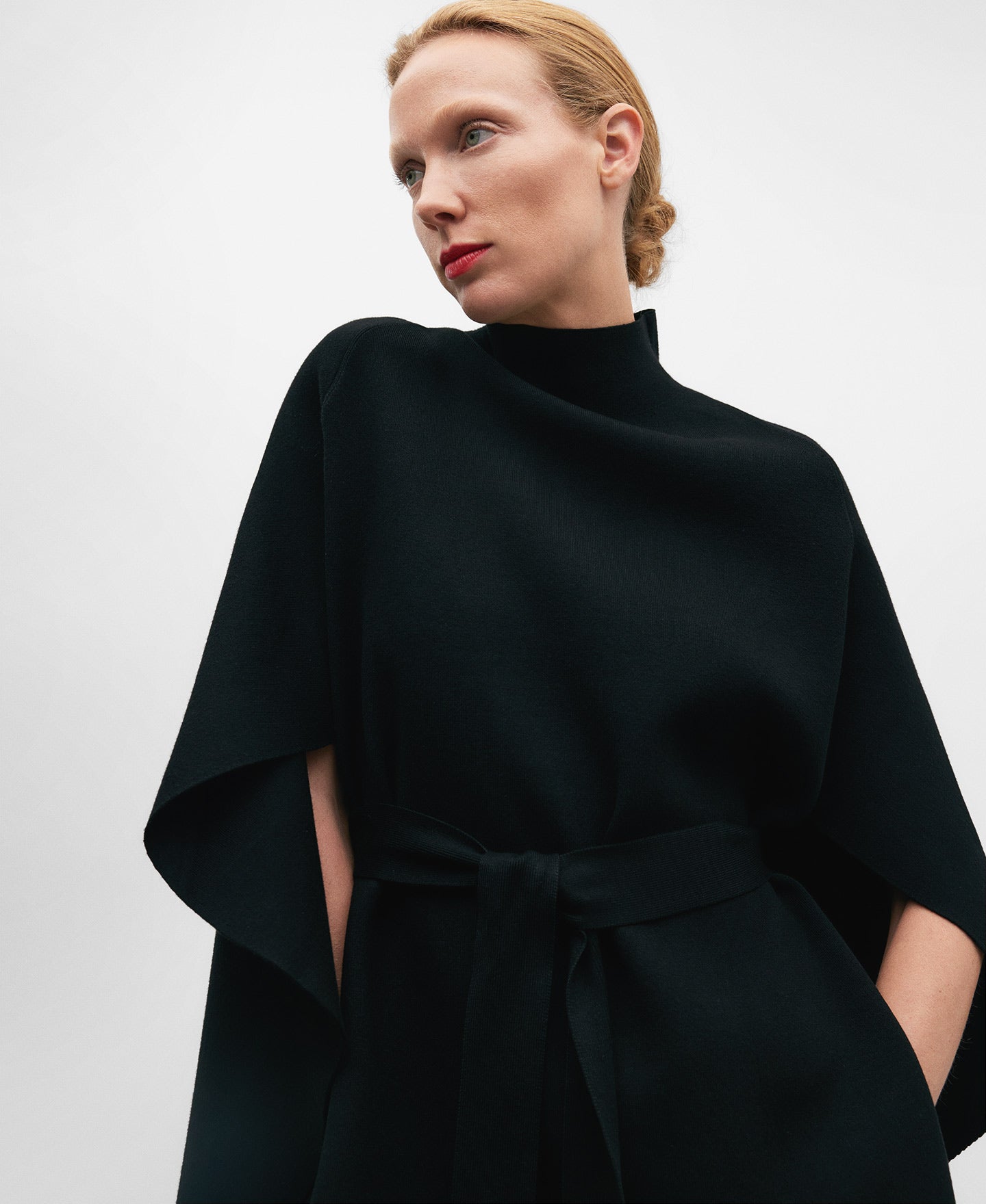 Cerrojillo Knitted Cape For Women