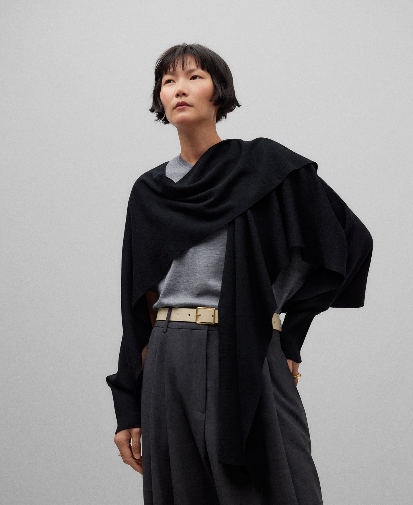 Merino wool jacket with scarf woman in black