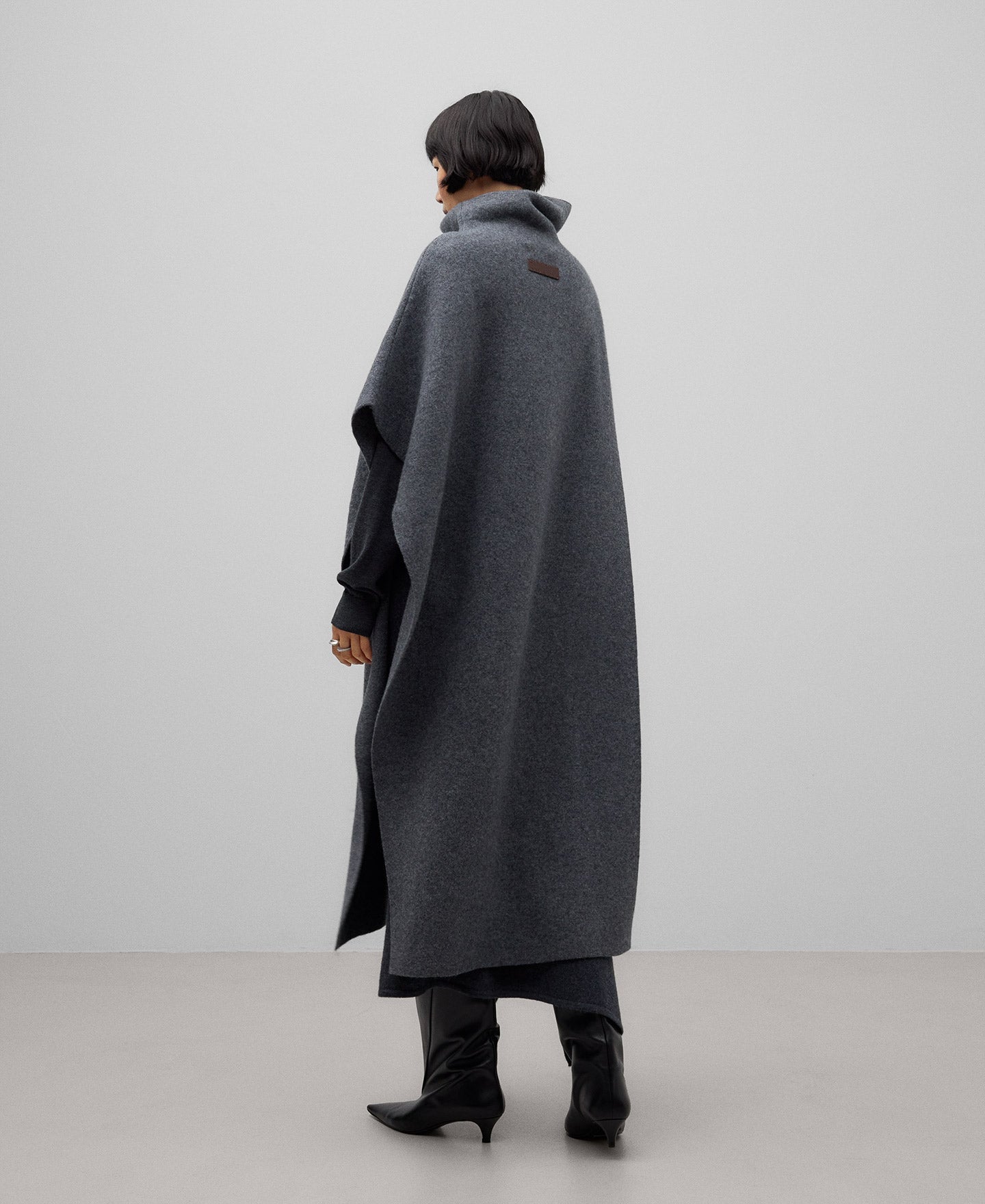 Grey asymmetrical wool cape woman in grey melange