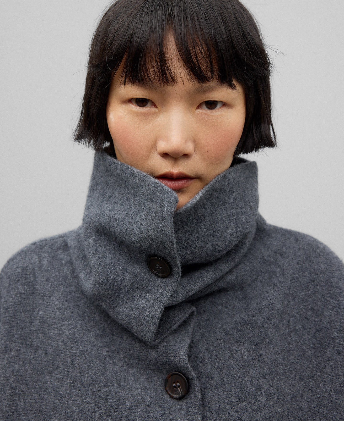 Short melange grey wool cape woman in grey melange