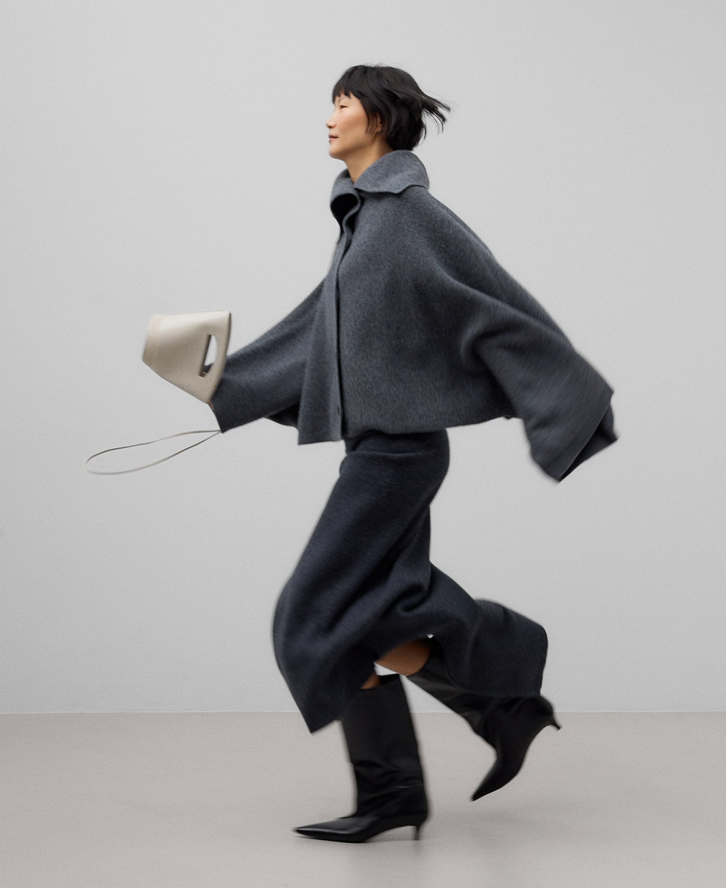 Short melange grey wool cape woman in grey melange