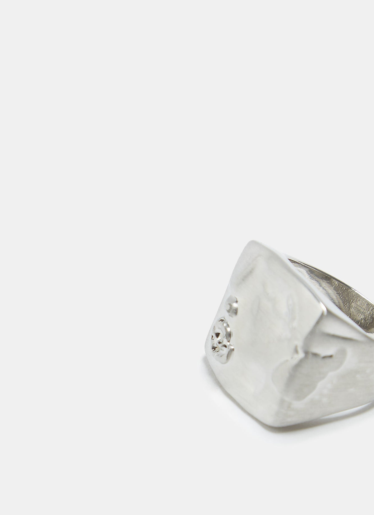 Silver Seal Ring With Engraved Flower