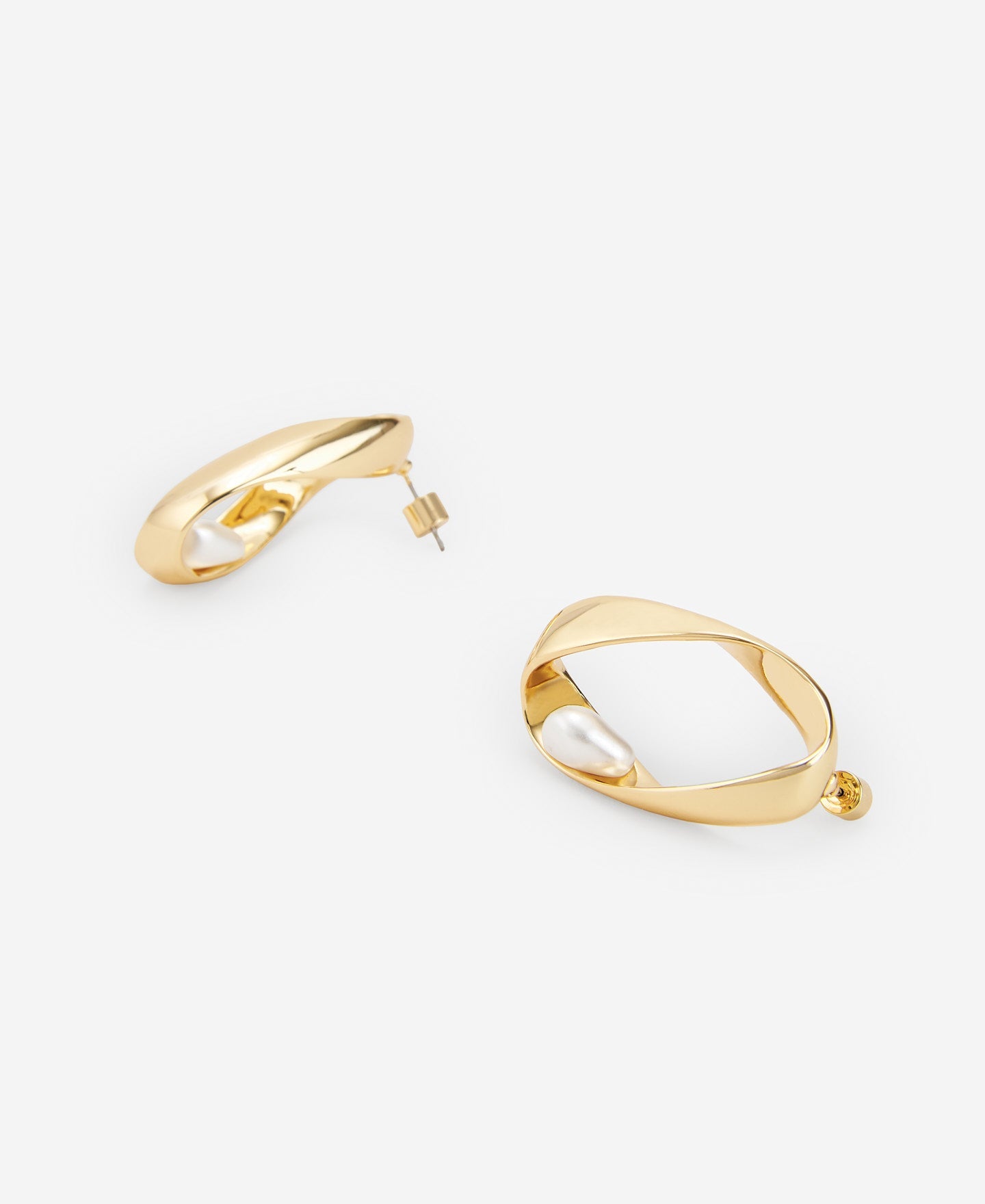 Gold Synthetic Pearl Twist Earring Woman