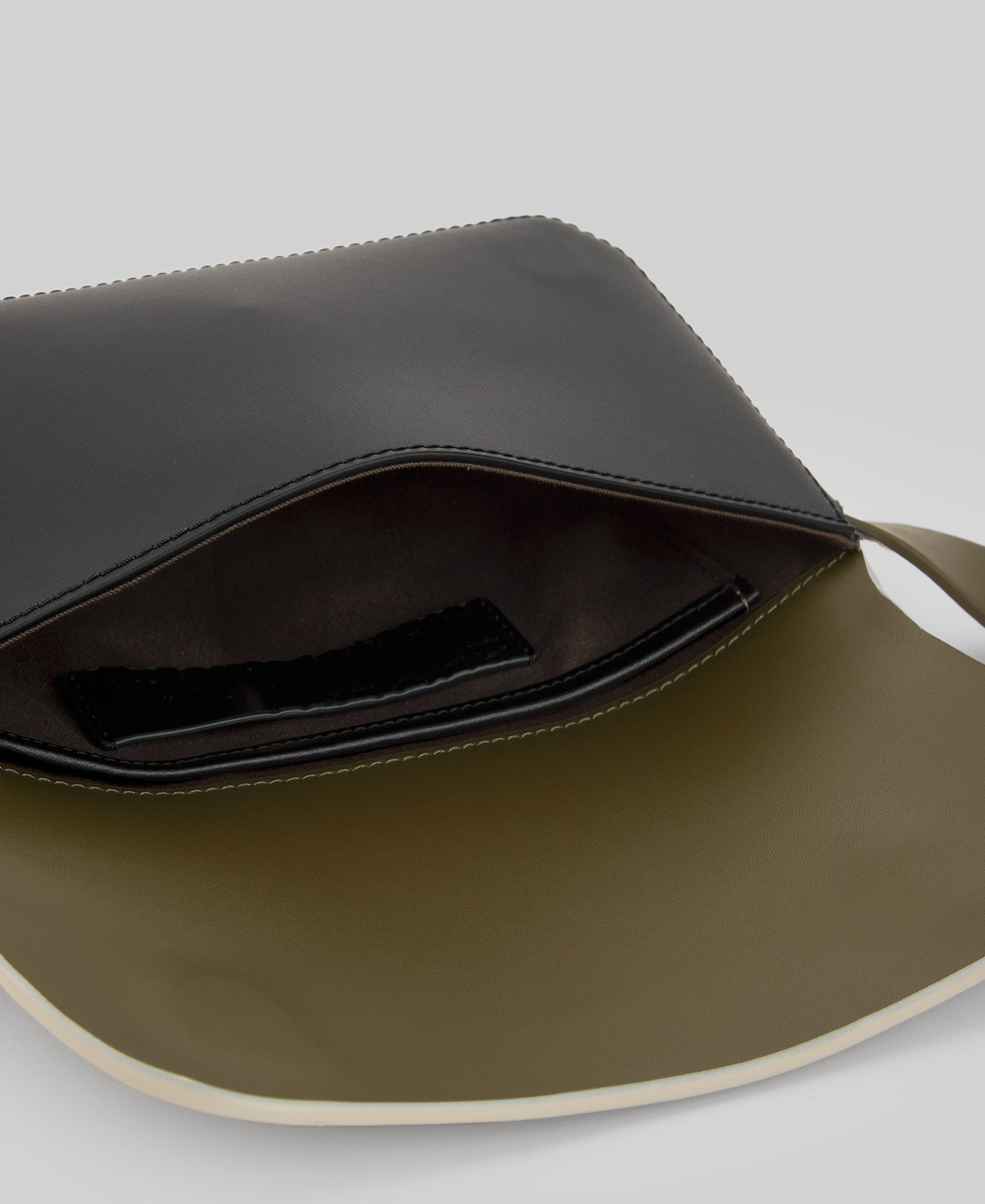 Tricolor responsible leather bag woman in multicolor3