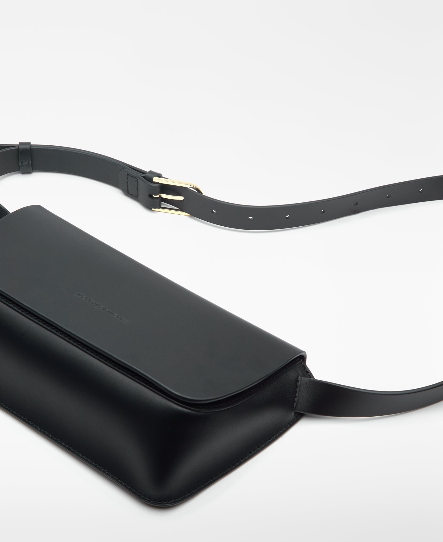 Flap leather bag woman in black