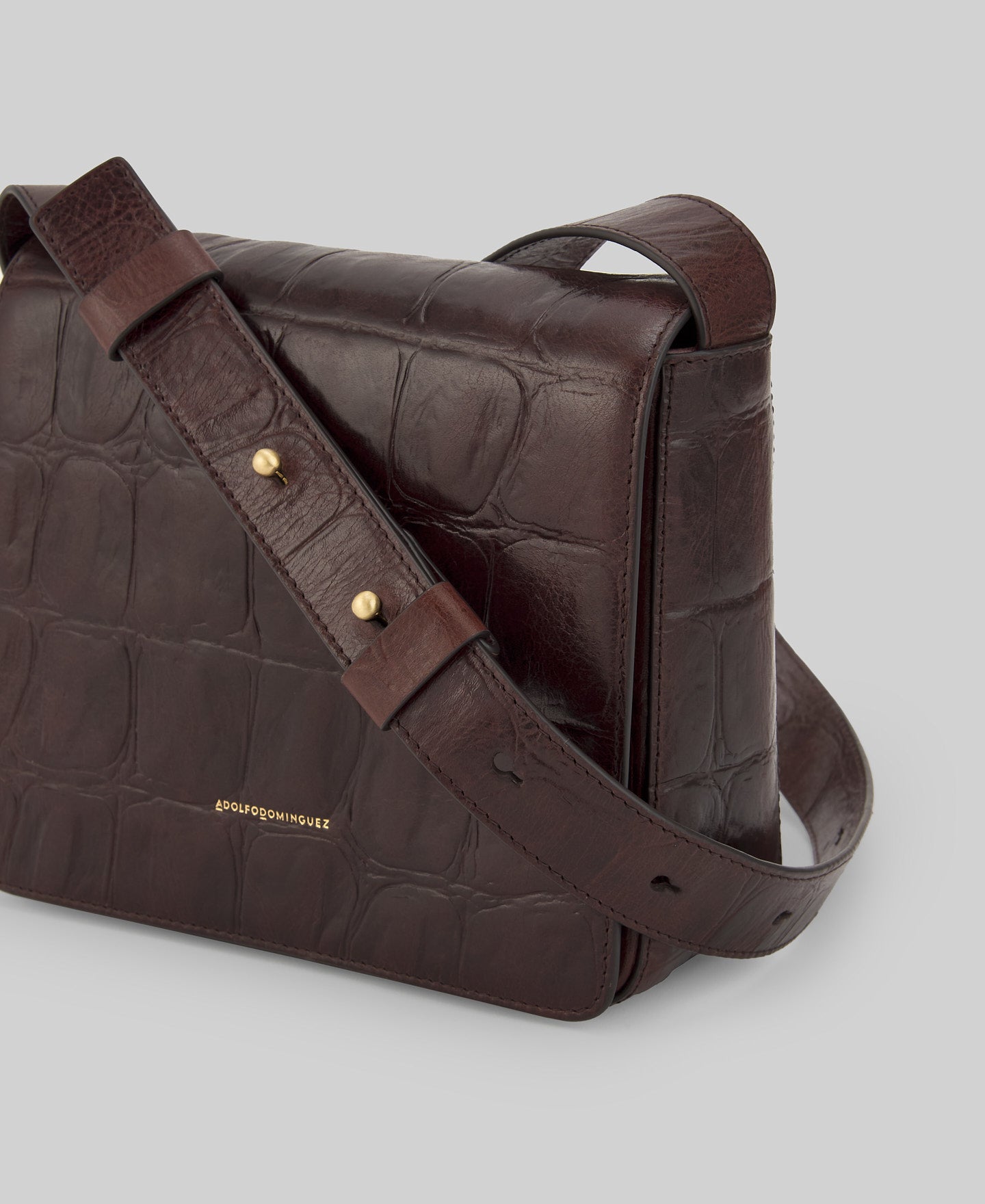 Leather coco shoulder bag woman in brown