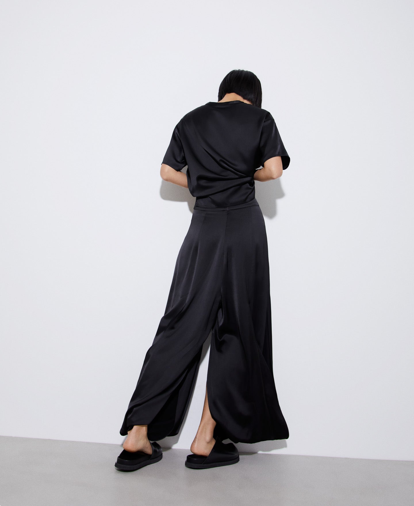 Black Fluid Viscose Trousers