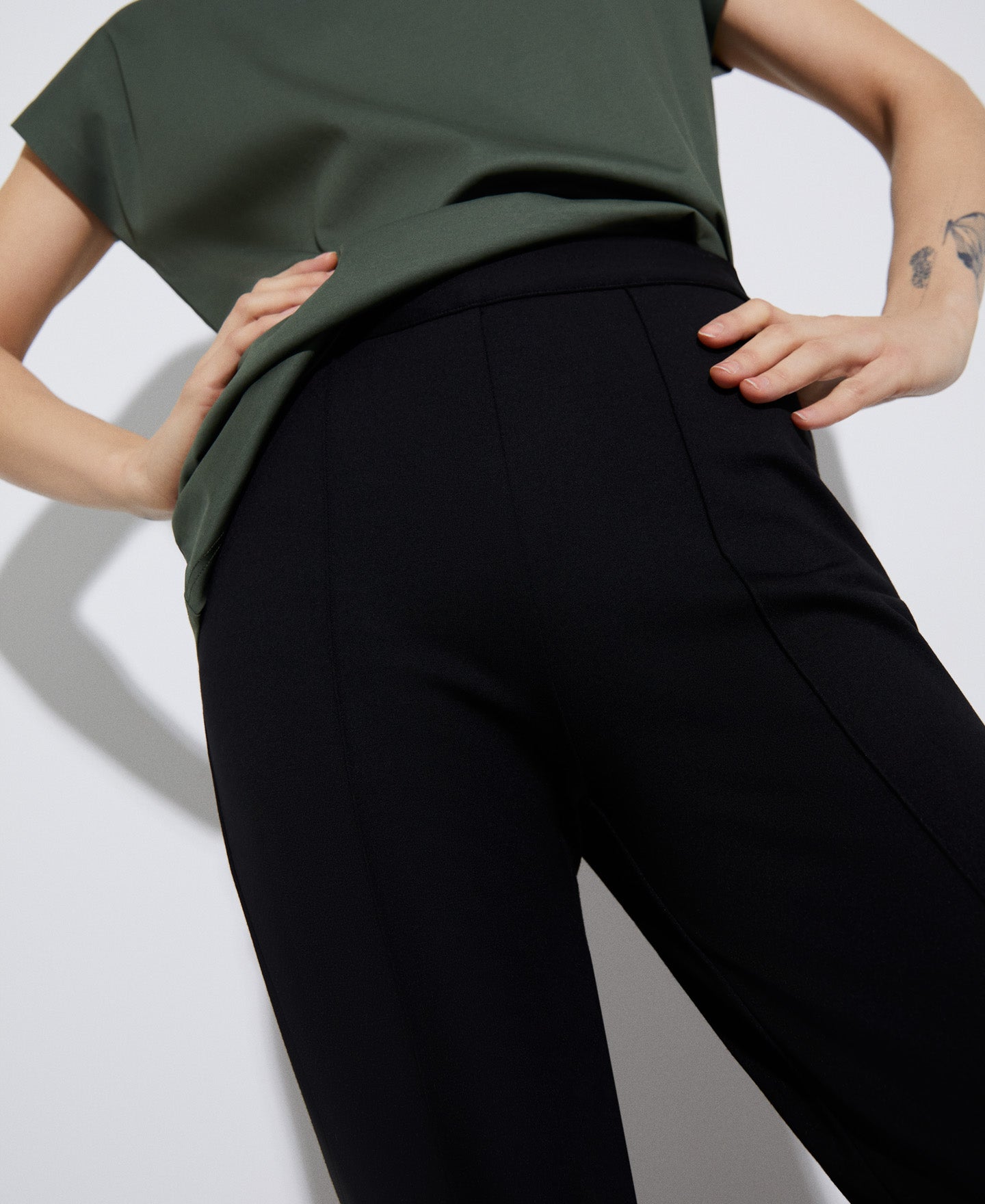 Black Viscose Blunt Knitted Skinny Trousers
