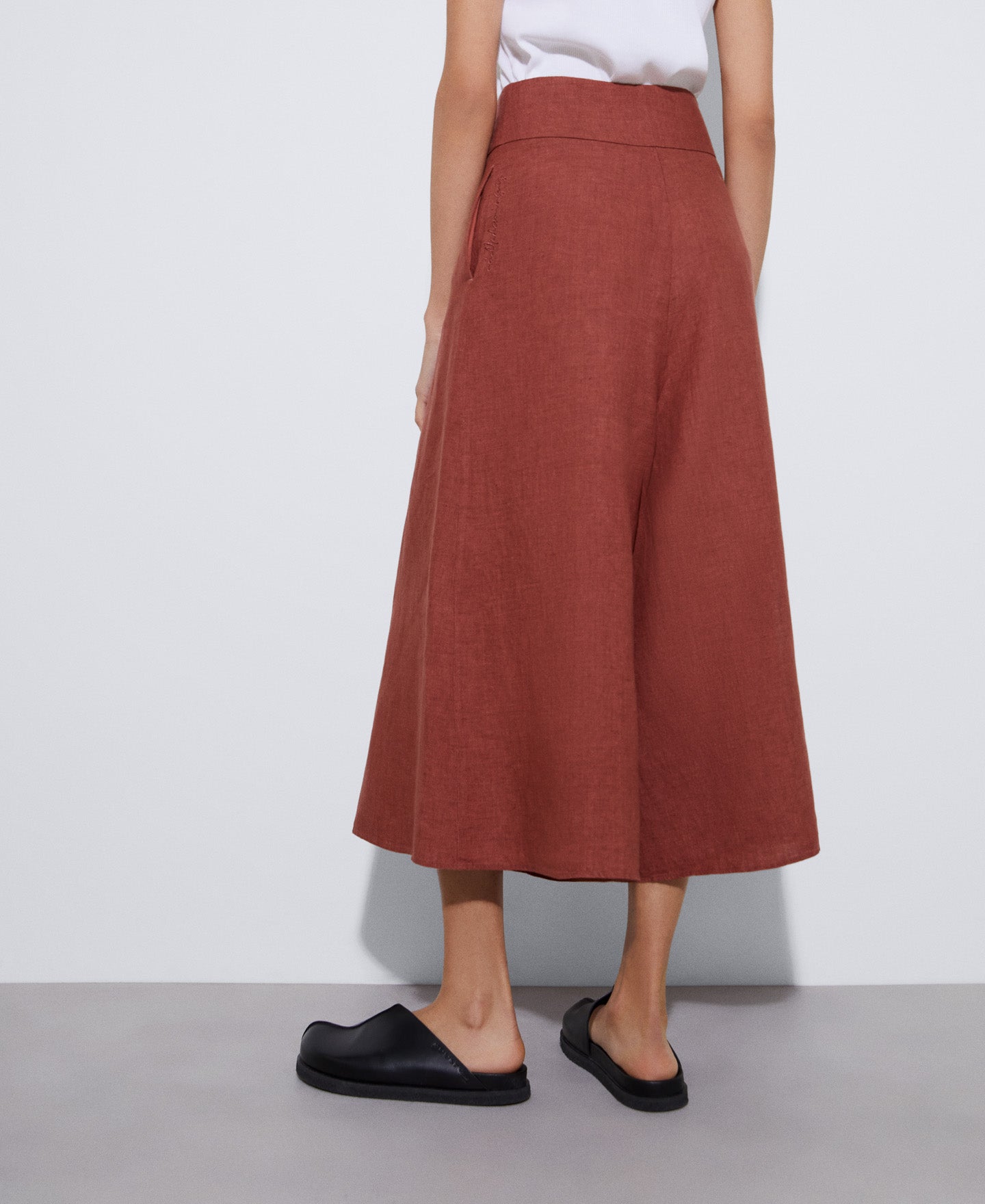 Dark Red Cropped Trousers In European Linen