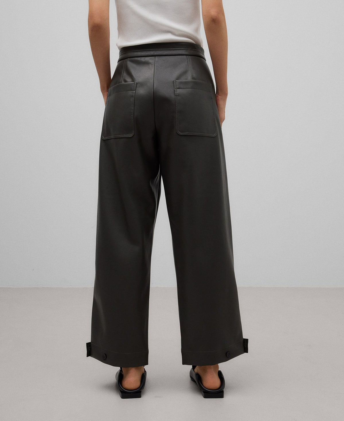 Non-Leather banana trousers woman in anthracite grey