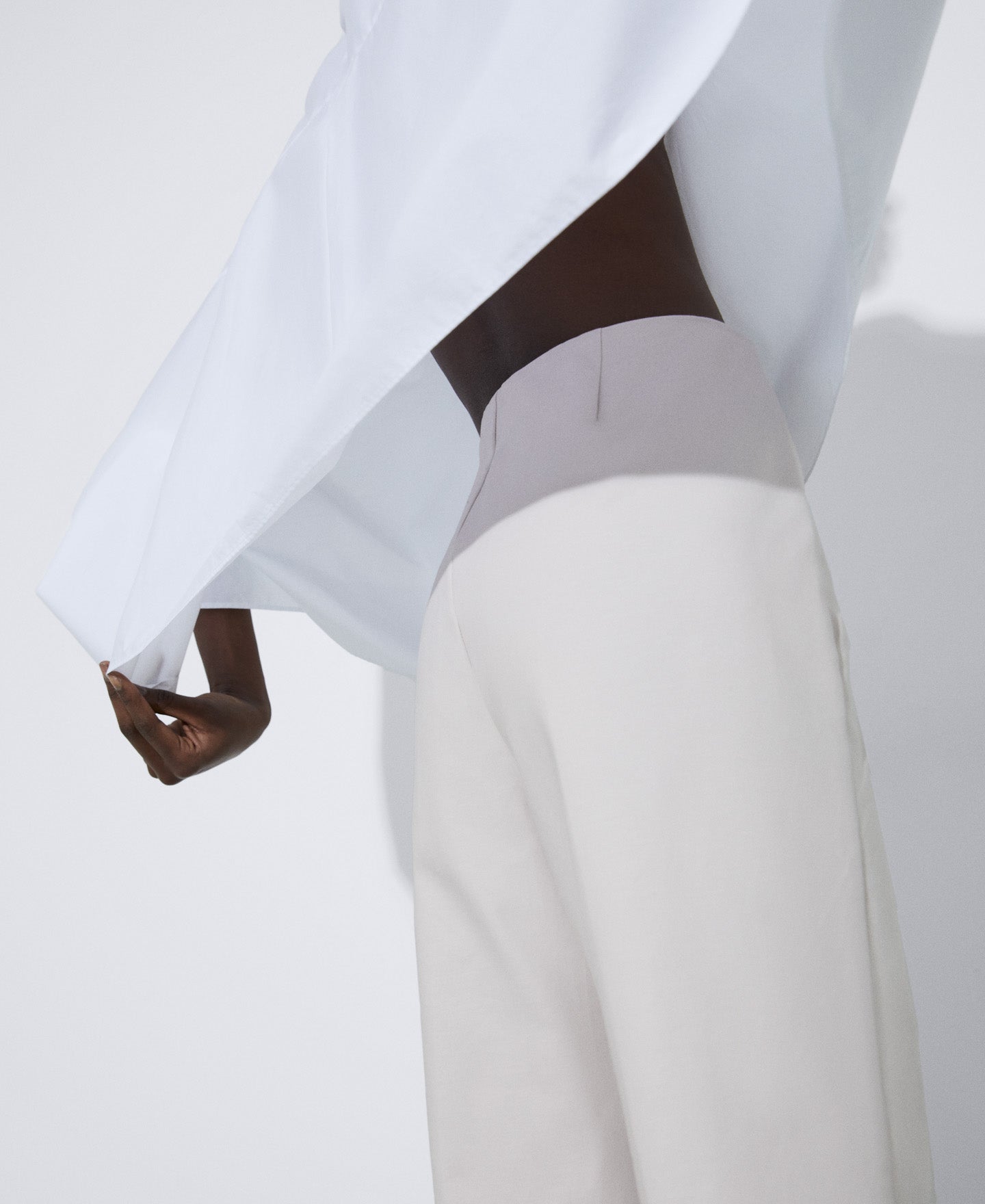 Sand Tight-Fitting Cotton Trousers