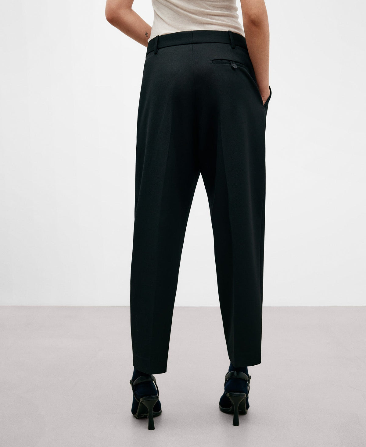 Black Dart Carrot Trousers For Women