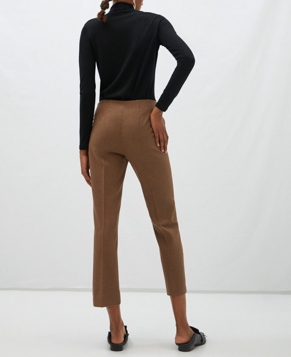 Brown High-Waist Trousers With Microdrawing
