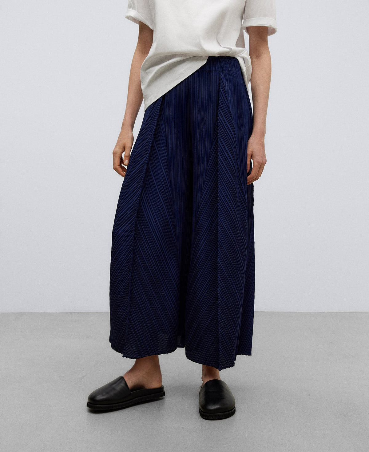 Navy Blue Crinkle Palazzo Trousers