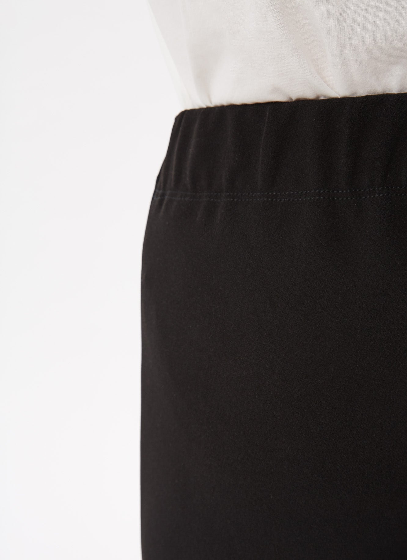 Black Ankle Length Legging With Elastic Waist