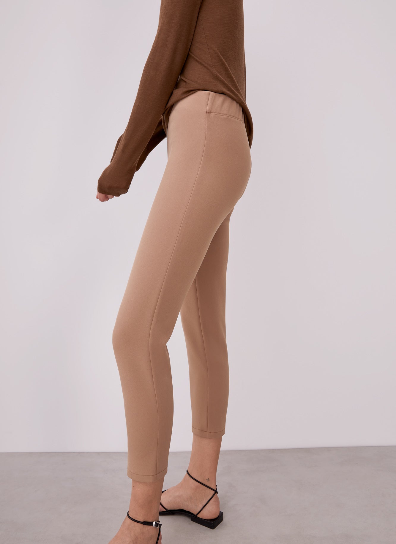 Camel Ankle Length Leggings With Elastic Waist