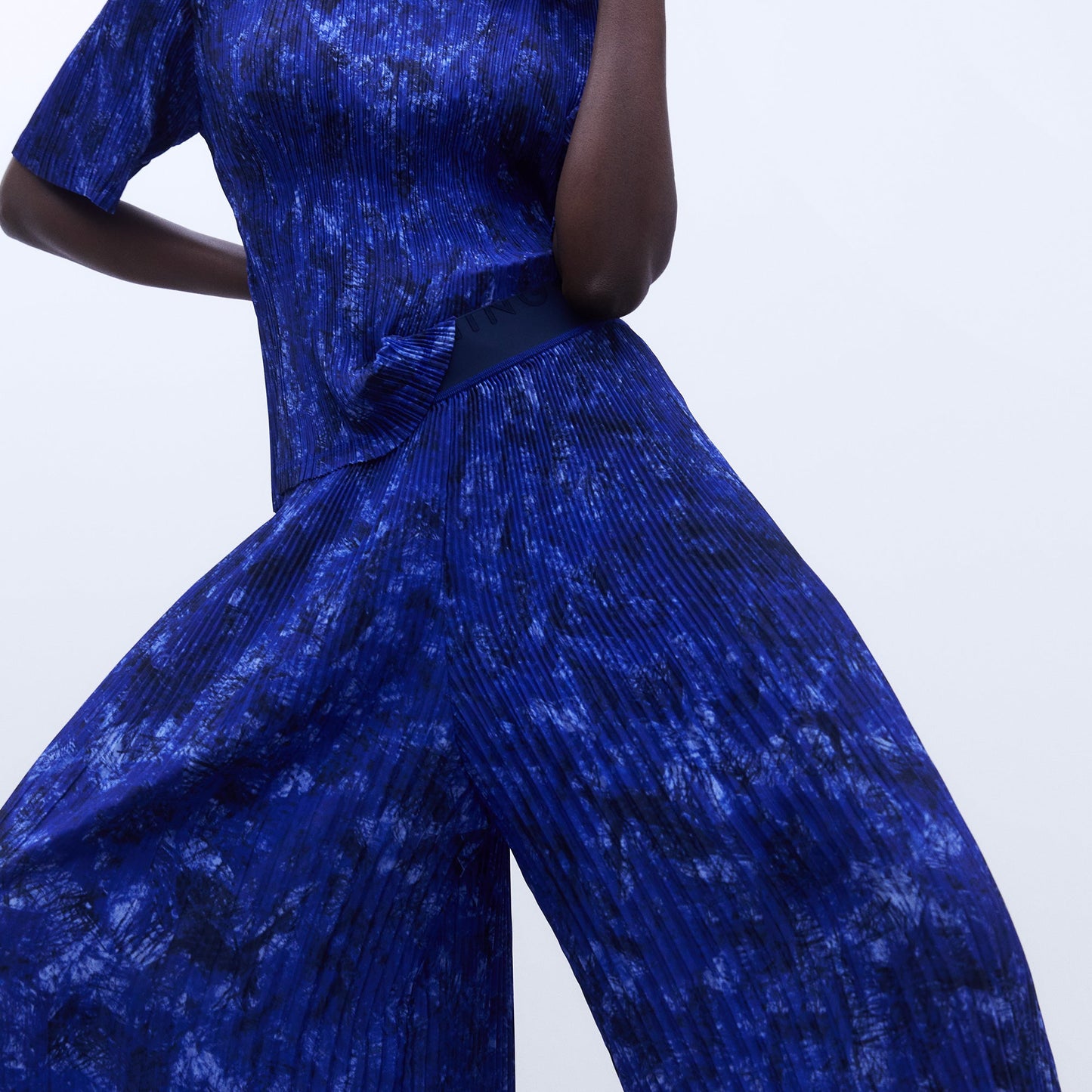 Crinkle Blue Print Pants