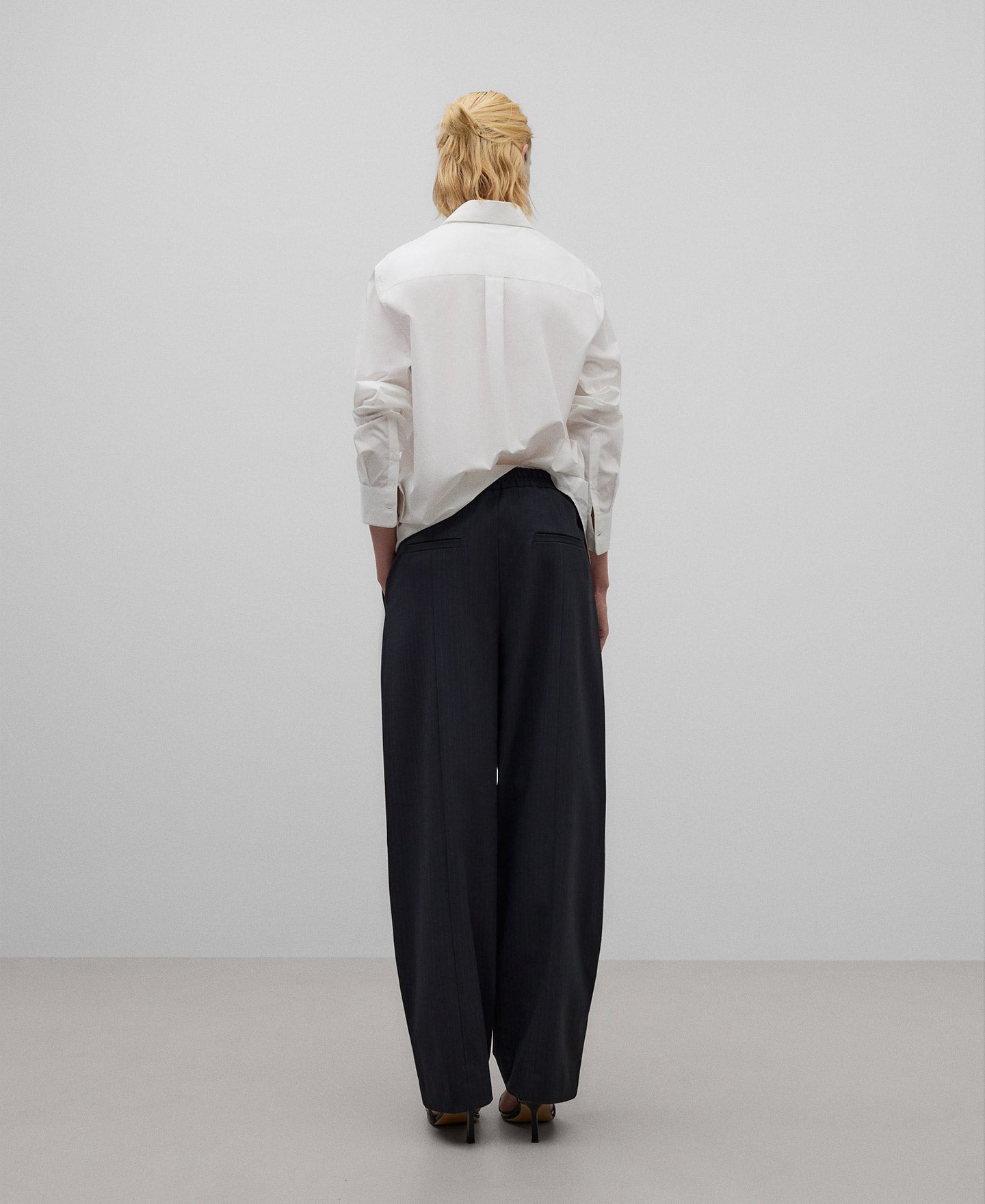 Cross-front trousers woman in navy blue/white