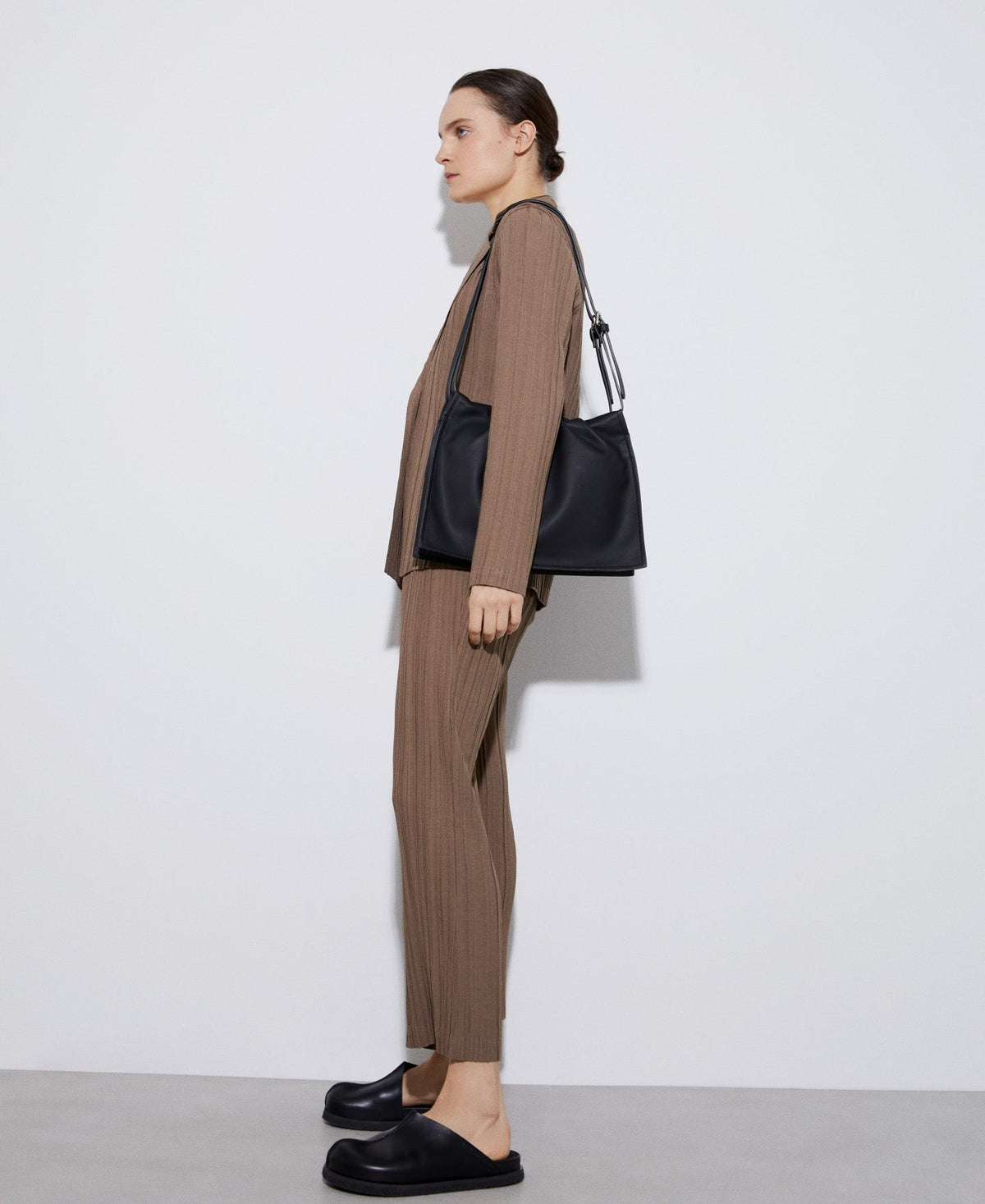 Nut Crinkle Trousers