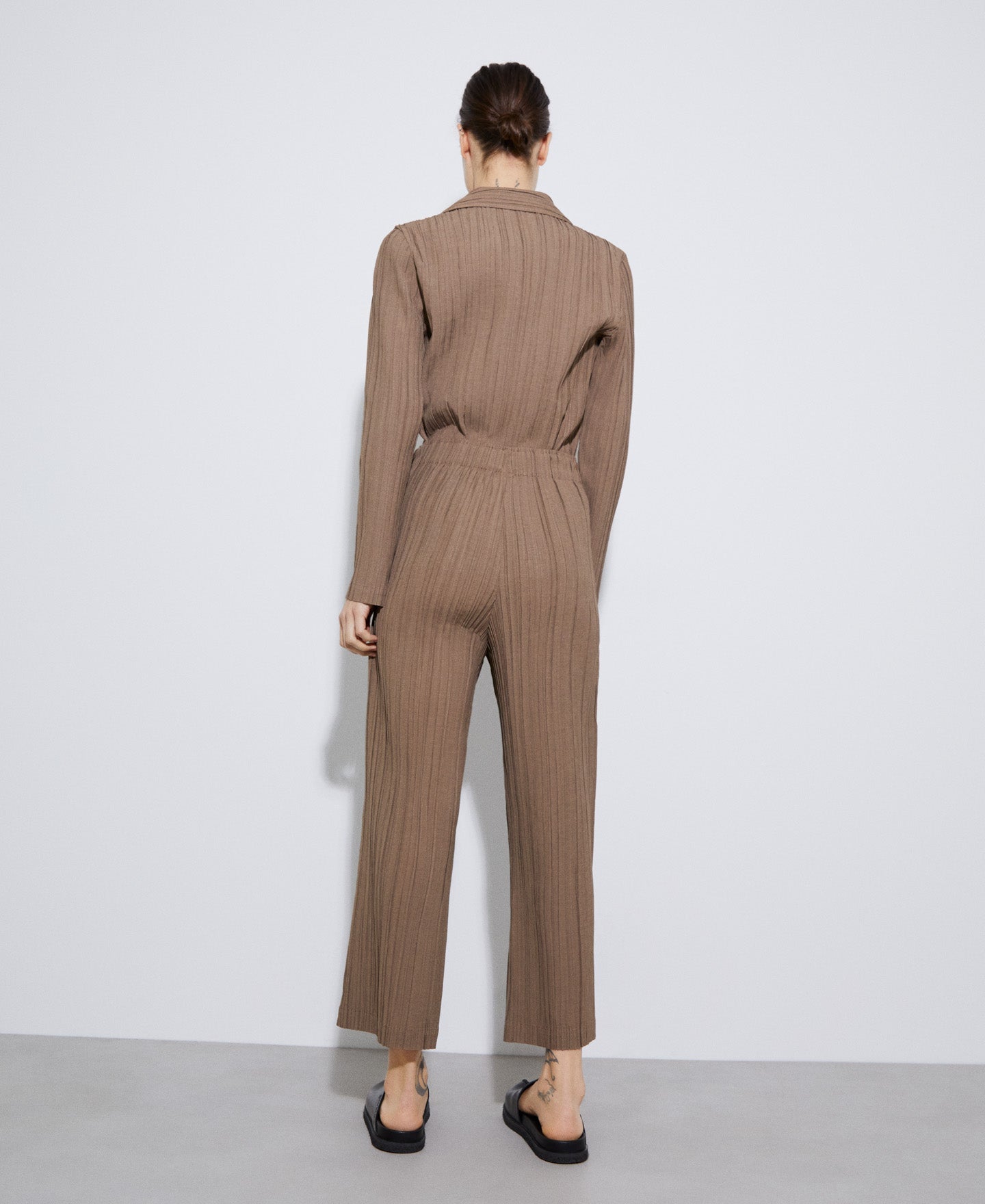 Nut Crinkle Trousers